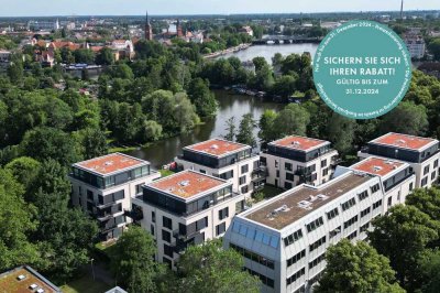 Als Kapitalanlage oder zur Selbstnutzung: 2 Zimmer mit Balkon in erster Reihe zur Alten Spree