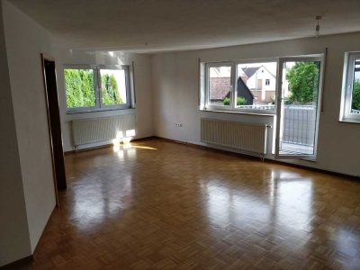 Schöne 2,5-Zimmerwohnung mit Garage im Herzen von Maichingen