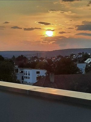 Exklusive,  2-Zimmer-Penthouse-Wohnung mit grosser Dachterrasse