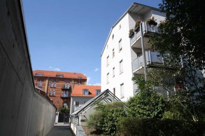 Altstadtfans aufgepasst! Charmante Maisonettewohnung mit Balkon und viel Tageslicht