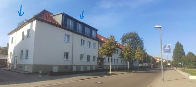 Große Dachgeschosswohnung mit Balkon und Fahrstuhl, Centrums Nah