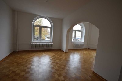 Sanierte 3,5 Zimmer an der Holtenauer Str.!!