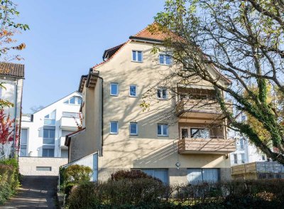 Stilvolles Haus mit kl. Seeblick und vielen Möglichk. Umbau zum 3.-Fam-Haus o. Neubau n. § 34 BauGB