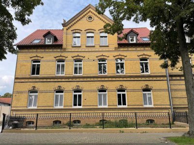 Wohnen am Stadtpark - wunderschöne Wohnung - komplett Sanierung mit Balkon