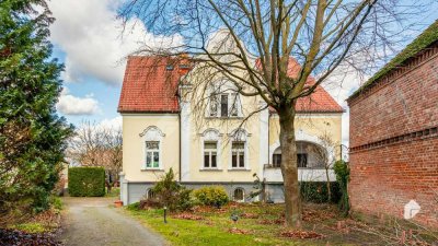 Der Traum von der eigenen Villa! Großes Anwesen mit großzügigem Grundstück in Bensdorf