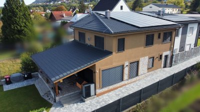 Energiesparendes Einfamilienhaus mit nachhaltiger und moderner Architektur in 2410 Hainburg an der Donau.