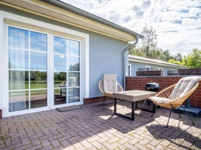 Terrassenwohnung mit neuwertiger Einbauküche und Gartenzugang in Ostseenähe und ruhiger Lage