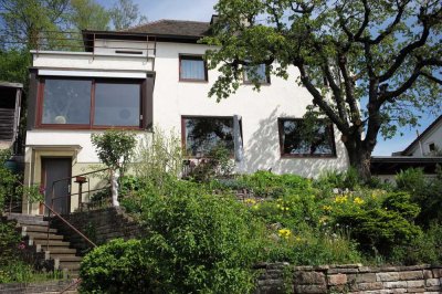 Große Wohnung/Haus in guter, ruhiger Aussichtslage von Tübingen