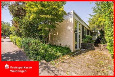 Waiblingen: Exklusiver Architektenbungalow mit grünem Paradies in traumhafter Lage!