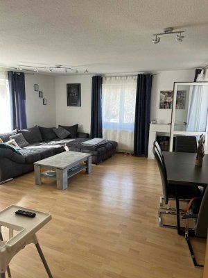 Ansprechende 3-Zimmer-Wohnung mit Balkon und Einbauküche in Heidenheim an der Brenz