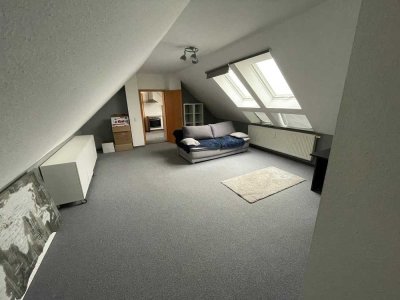 Ansprechende 1,5-Zimmer-DG-Wohnung in Meine