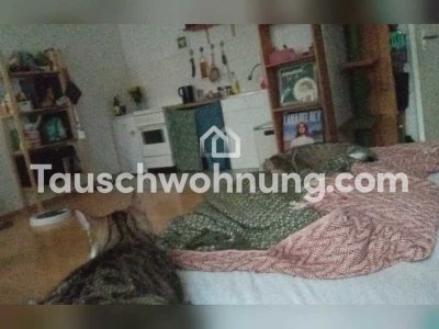 Tauschwohnung: 1 Zimmer Wohnung im Erdgeschoss mit grünem Hinterhof