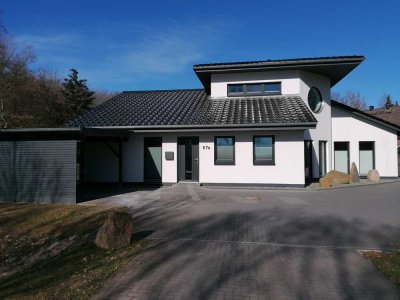 Moderne, möblierte Wohnung mit Garten und Sauna