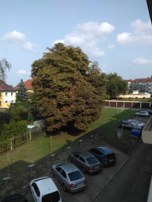 Tolle 3-Raum-Wohnung mit Badewanne und Balkon