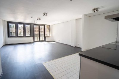 Loftige 1-Zimmer-Wohnung mit Klimaanlage (!) im trendigen Bahnhofsviertel unweit der City!