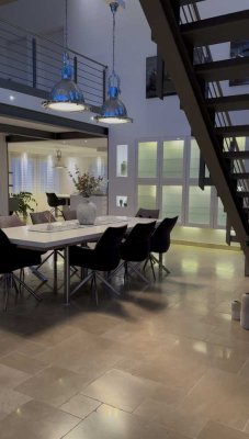 Skyline-Living: Exklusives Penthouse mit 4 Terrassen und privatem Zugang