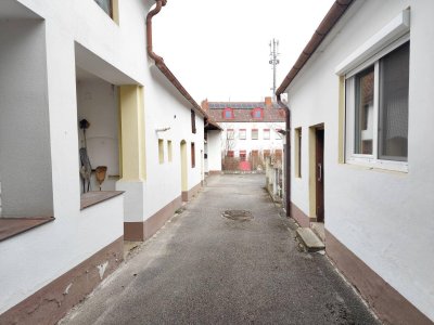 Einfamilienhaus mit Einliegerwohnung in Grosspetersdorf