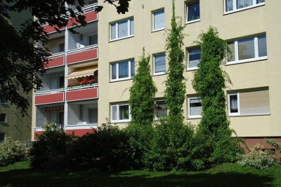 Im Erdgeschoss gelegene 2-Raum-Wohnung mit Balkon