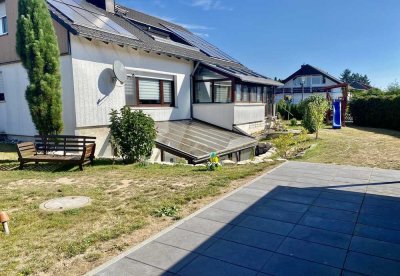 Familienfreundliches Haus mit großem Garten in ruhiger Lage