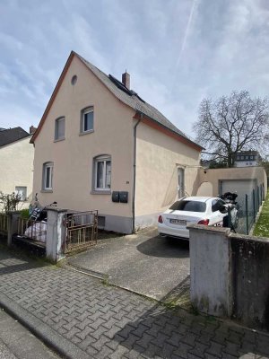 Vollständig renoviertes Haus mit fünf Zimmern und EBK in Kiedrich