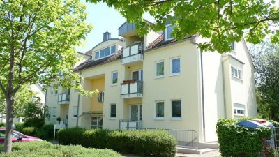 Sonnige 2-Raum-DG-Wohnung mit gr. Dachterrasse  (ME08)