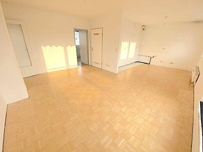 PROVISIONSFREI VOM EIGENTÜMER! 3-ZIMMER DG-WOHNUNG MIT GROSSER TERRASSE IN DER FORSTHAUSGASSE!