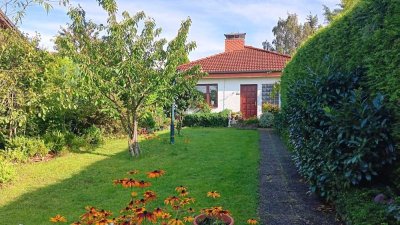 Großzügiger Bungalow auf uneinsehbarem Grundstück