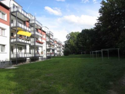 Gemütliche 2 Raum Dachgeschoßwohnung mit offener Küche wartet auf Sie! Mit Balkon!