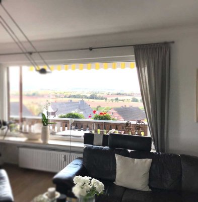 Freundliche und modernisierte 4-Zimmer-Wohnung mit gehobener Innenausstattung mit Balkon in Vellmar