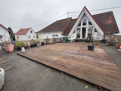 *MODERNIZED FARMHOUSE FROM 1995* 
ca. 140 m² Living Space,
Individual living with charm and charac