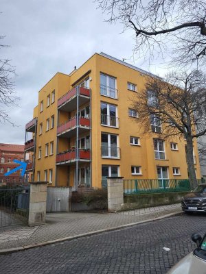 Exklusive 3-Zimmer-Wohnung mit gehobener Innenausstattung mit Balkon in Erfurt