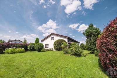 Landhaus mit riesigen Gewerbeflächen in Ostermiething - Bestlage