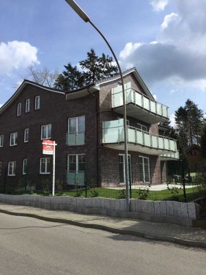 Lichtdurchflutete, ruhige 3-Zi-DG Wohnung in 6-Fam-Haus mit großem SW-Balkon