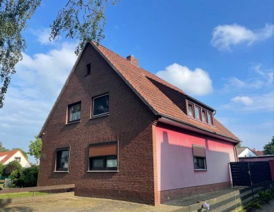 Zweifamilienhaus mit Potenzial in Delmenhorst