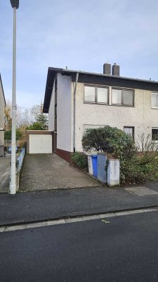 Bonn-Mehlem: möblierte DHH - löffelfertig - 5-7 Zimmer mit Garten und Garage zu vermieten