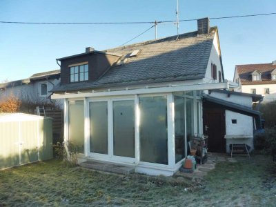 Einfamilien- oder Ferienhaus mit Wintergarten u. Sauna im Herzen von Dreis