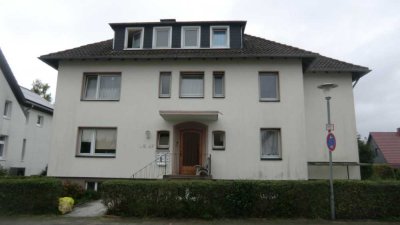 Freistehendes 5-Familienhaus mit 2 Garagen in Bad Pyrmont, Brüderstr. 13 - ruhige Lage