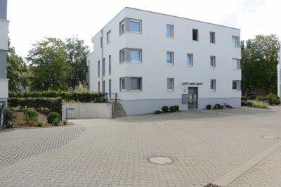 Wohnung 121 qm, 4-Zimmer - möbliert, Garten, Tiefgarage, Terrasse, exklusive Ausstattung