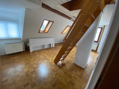 Moderne DG-Maisonnette mit altem Charme