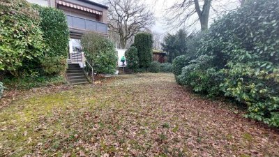 Idyllisches Reihenendhaus mit großem Garten und Garage in Haan