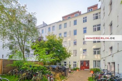 IMMOBERLIN.DE - Ruhige Altbauwohnung mit hellem Ambiente im Schillerkiez