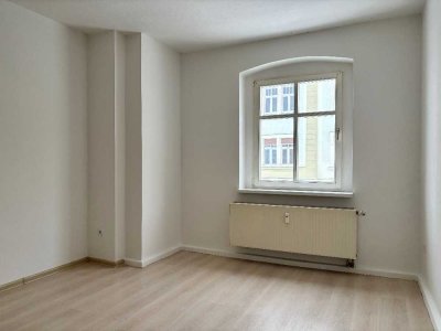 Altbau! 4-Raum-Wohnung in der Spremberger Vorstadt zu vermieten!