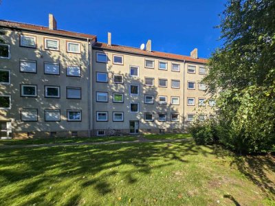 RESERVIERT: Erdgeschoss Wohnung mit großem Balkon in guter Lage von Lebenstedt!