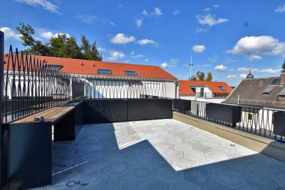 Einmaliger Neubau direkt am Marktplatz von Grafing!
Zwei Zimmer mit großer Dachterrasse