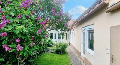 Idyllisches Wohnhaus mit Pool und herrlichem Wintergarten - inklusive Verkaufsoption des hinteren Grundstücksteil