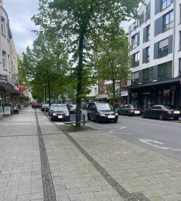 Große 4 1/2-Raum-ETW mit Balkon und eigenem Kfz.-Stellplatz