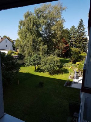 3,5-Zimmer-Wohnung in zentraler Lage mit sonnigem Balkon