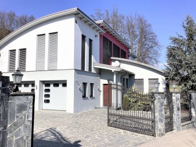 VILLA IN WÖRTHERSEE UND GOLFPLATZ NÄHE!