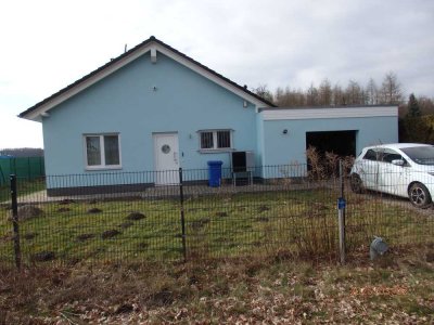 Neuwertiges Einfamilienhaus, ruhiger Aussenbereich, PV, Solar, Wärmepumpe, Alarm, Video, Ladestation