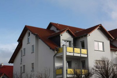 Moderne, sonnige und ruhige Maisonettewohnung mit Einbauküche